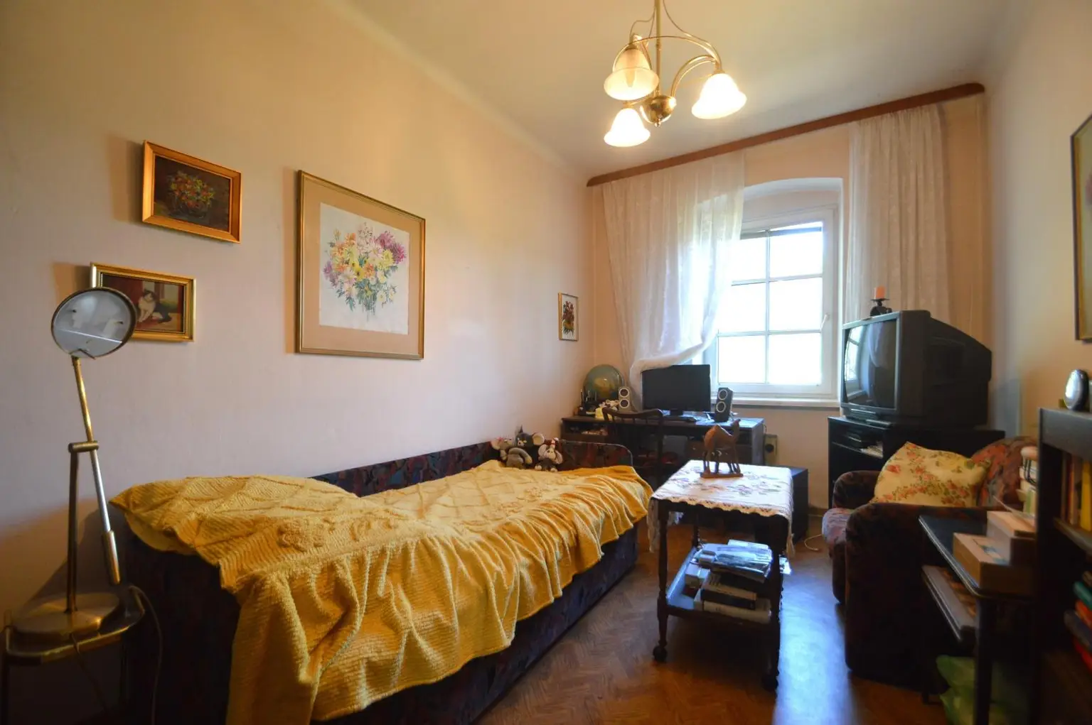 vielseitig nutzbares Nebenzimmer