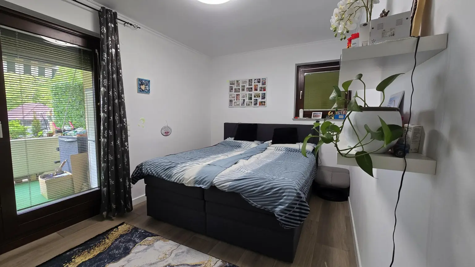 11 Schlafzimmer