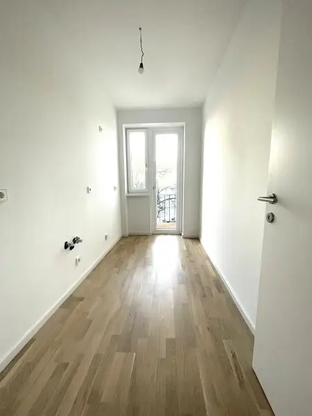 Rarität - Schöne 3-Zimmer-Altbauwohnung mit Balkon und Garten, im 18. Bezirk!