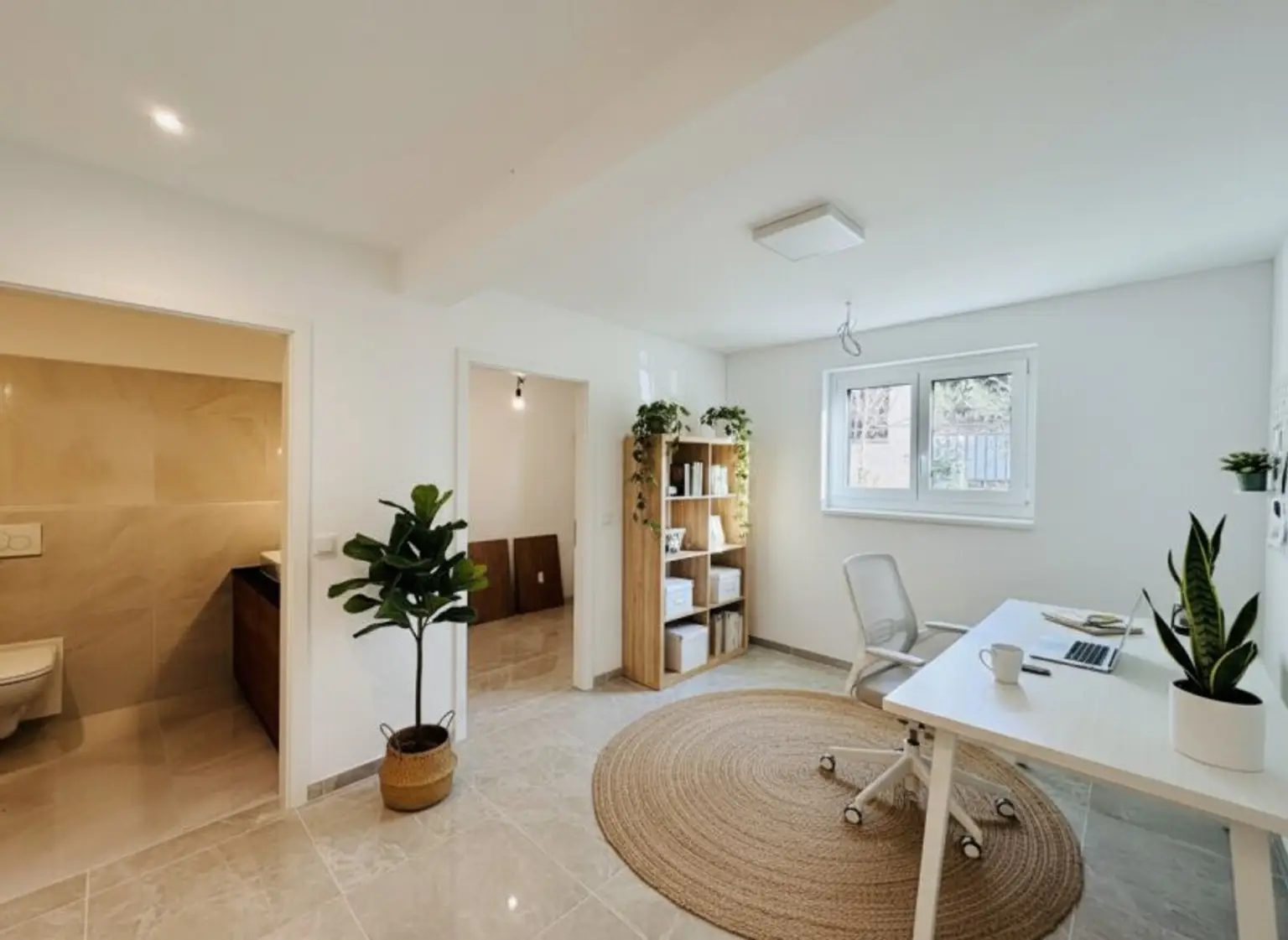 3 Wohnebenen - Kleingartenhaus mit Terrasse und Pool