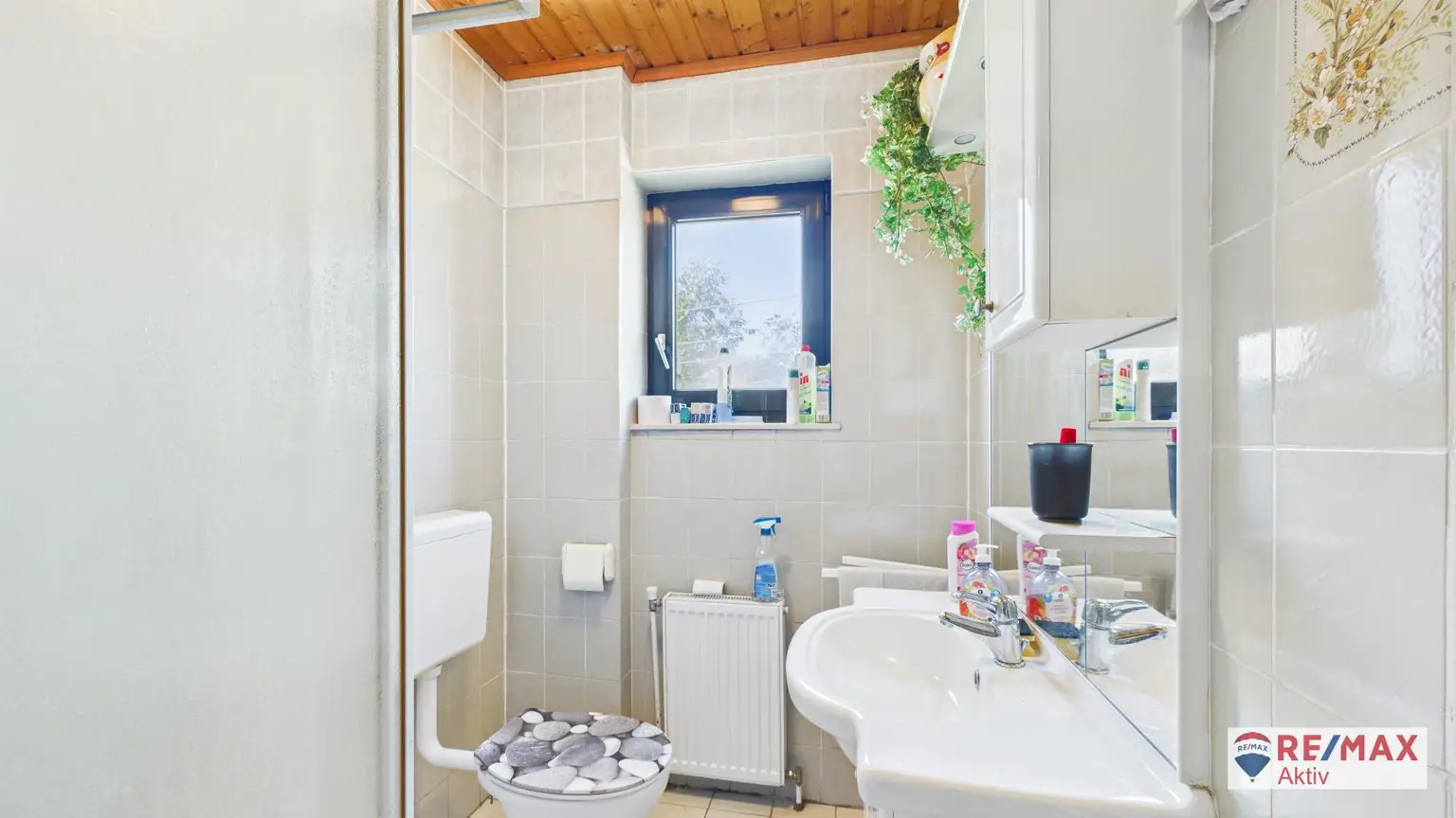 Familienfreundliches Einfamilienhaus mit Garten in ruhiger Lage