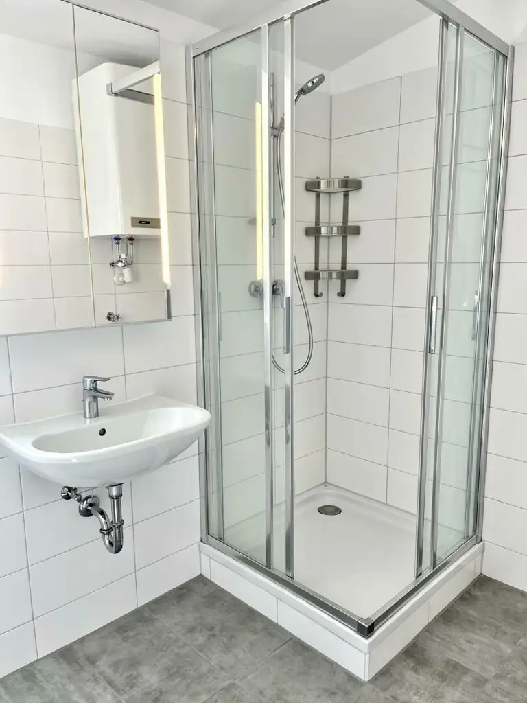 Geförderte 3-Zimmer Dachgeschoss-Wohnung mit Lift - Nähe FH ab 1.12.2025