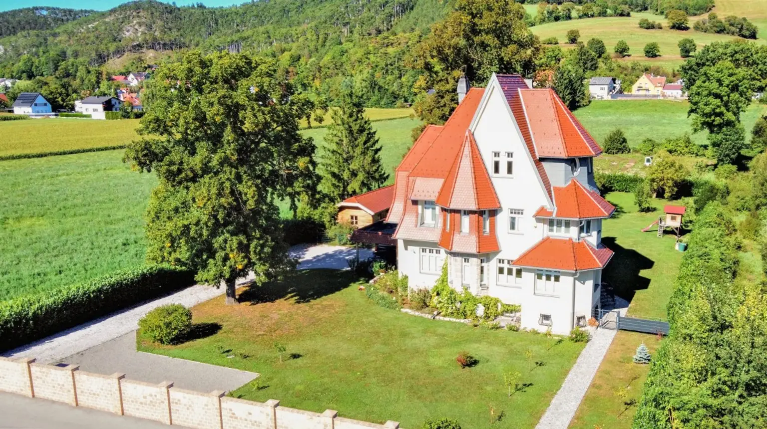 [06656] Kernsanierte Traumvilla auf über 5.000 m² Grundstück