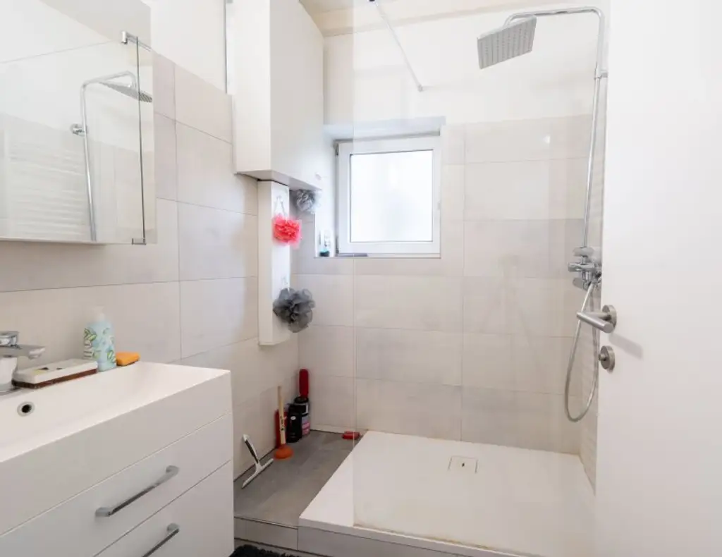 Stilvolle 4-Zimmer Wohnung mit Balkon im Herzen von Linz zu kaufen - Nähe Kapuzinerkirche