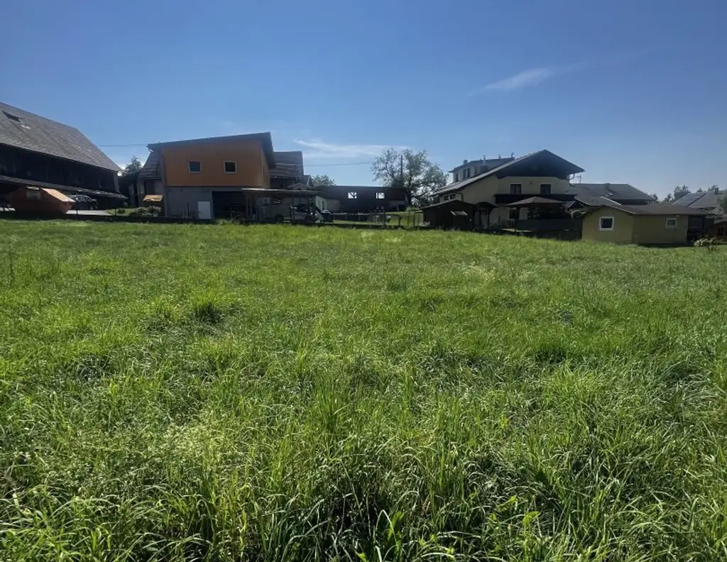 Traumhafte Baugrundstücke in Ragain: ab 400 m² mit Berg- und Fernblick