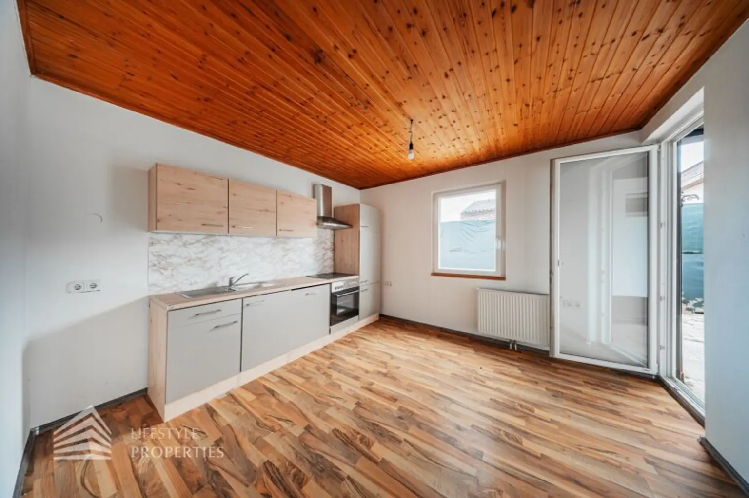 Großzügige Wohnung mit Terrasse in zentraler Lage von Horn