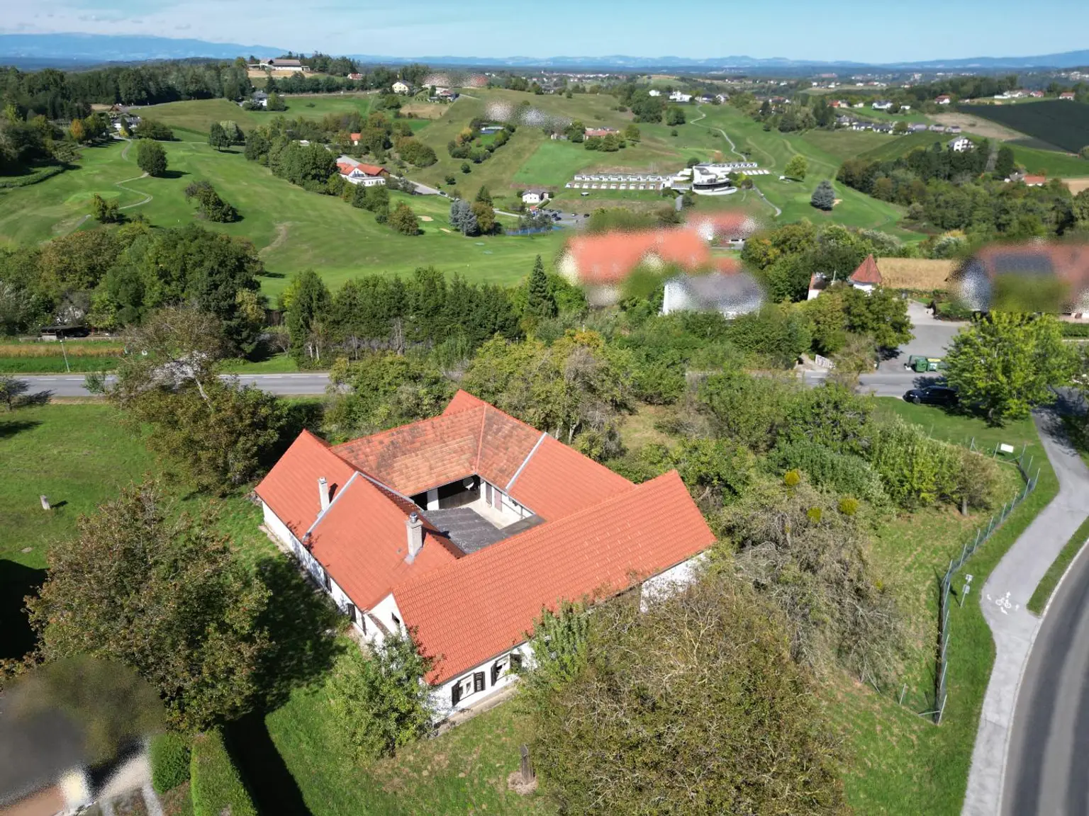 Rarität "Vierkanter" direkt neben dem Golfplatz