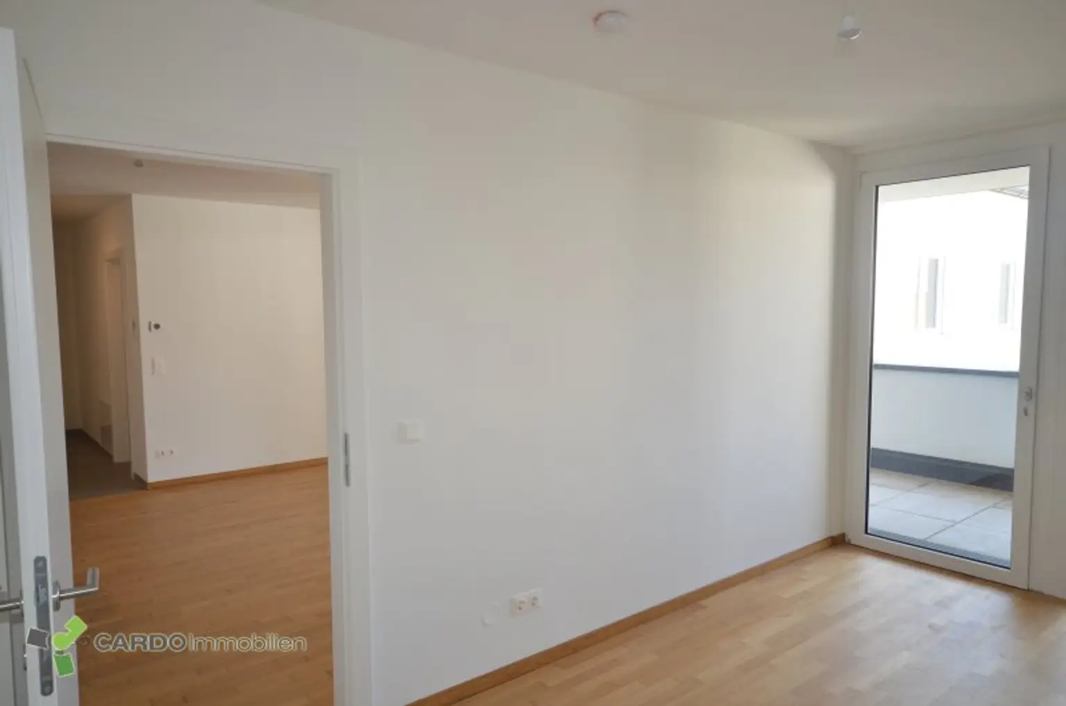 2 Zimmerwohnung mit großer Loggia