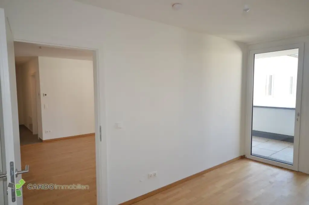 2 Zimmerwohnung mit großer Loggia