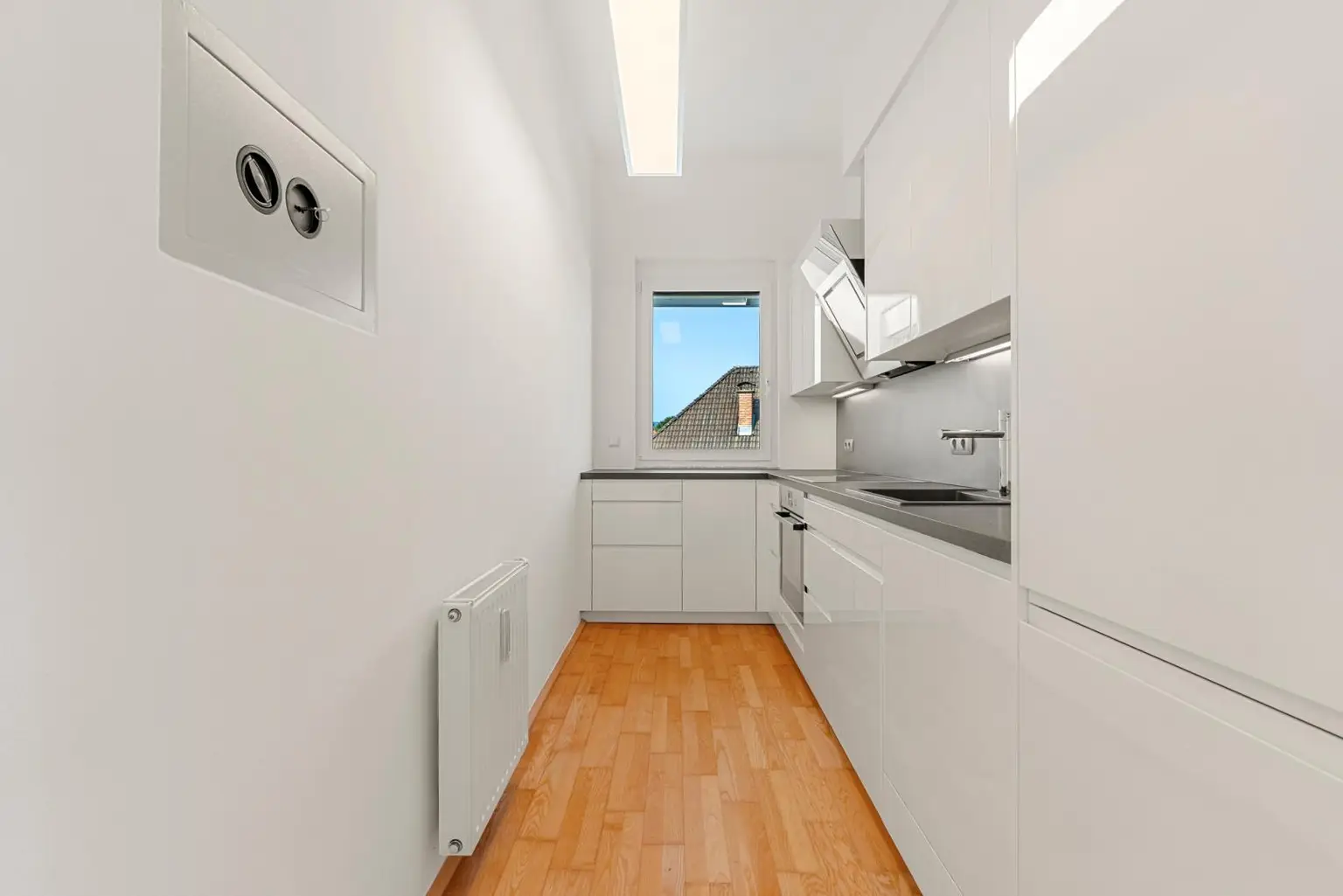 Stilvolle 4-Zimmer-Wohnung im Penthouse-Flair mit Dachterrasse