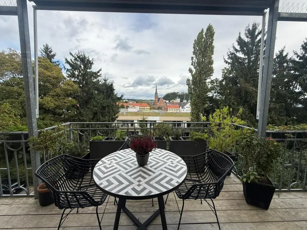 Traumhafte Penthousewohnung als Maisonette mit Dachterrasse und Garage