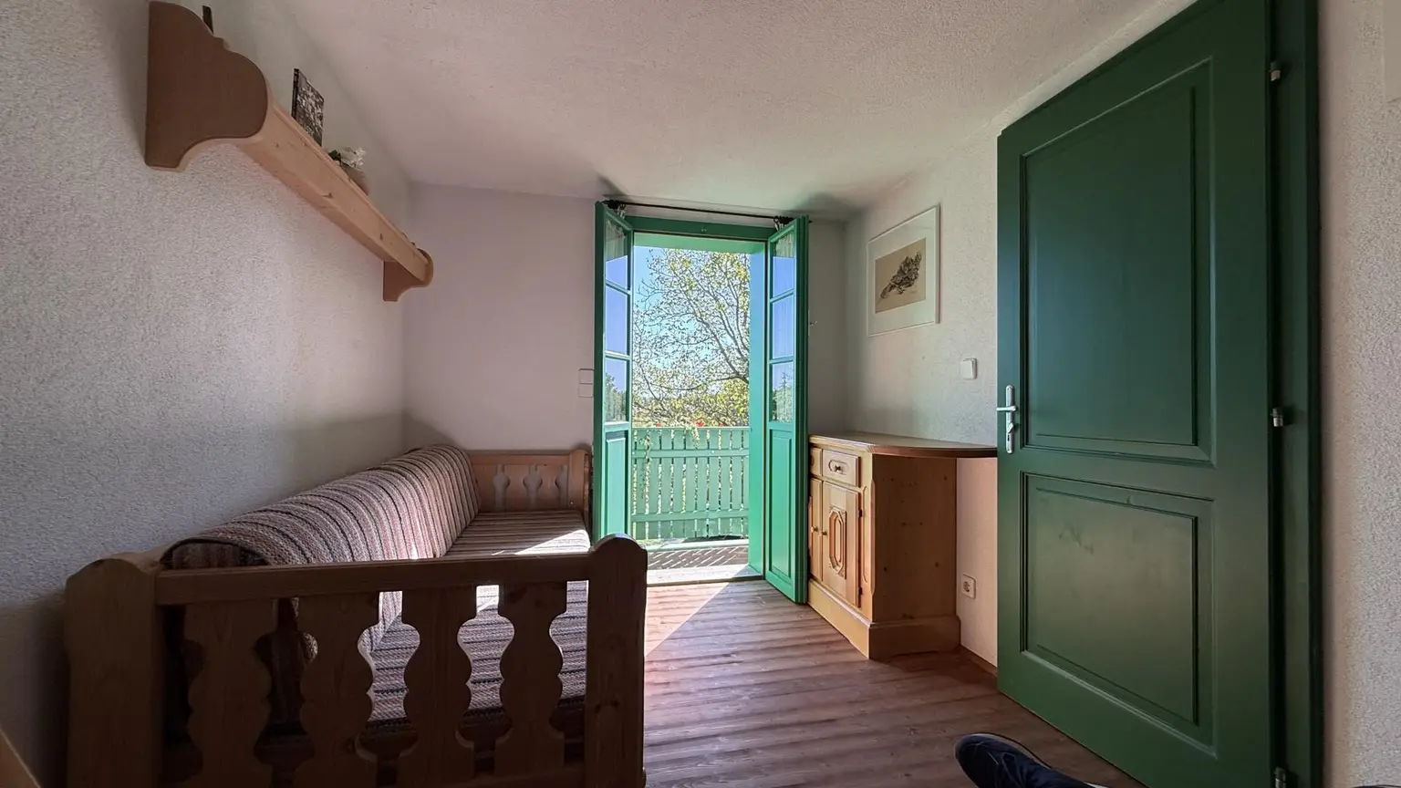 Blick vom Zimmer ins Grüne