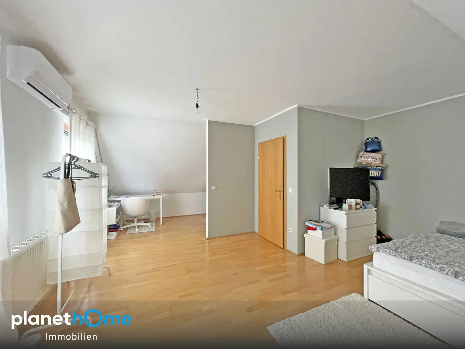 Zimmer 2 IM OG II