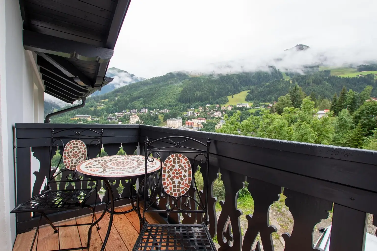 Panorama-Ferienappartmenthaus mit 6 eigenständigen Appartments in Bad Gastein