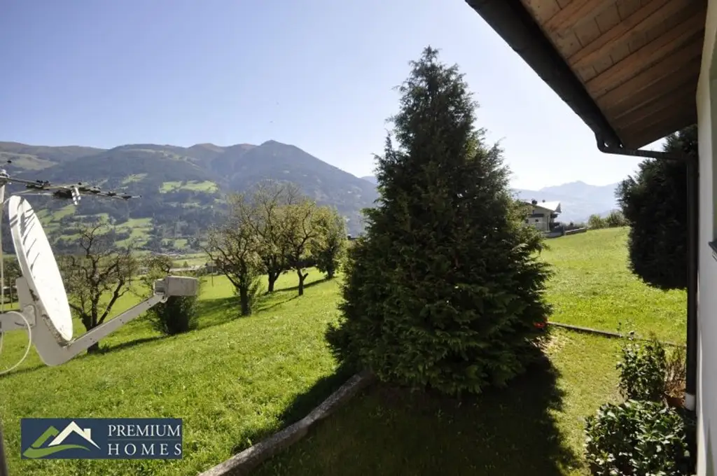 FÜGENBERG - Es erwartet Sie eine Doppelhaushälfte in Aussichtslage - 5 Zimmer, Garten & 2 Balkone!
