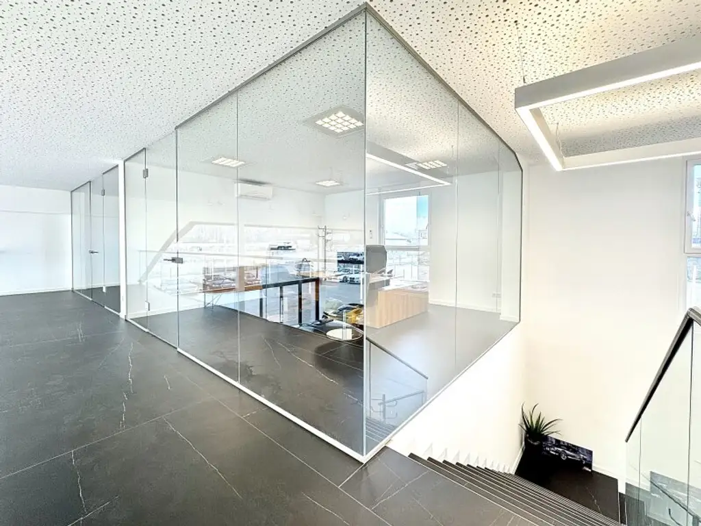 Einzigartiges architektonisches Design I maximale Sichtbarkeit I riesige Außenfläche I Anlageobjekt I befristet vermietet I 4 Autominuten von Ebreichsdorf