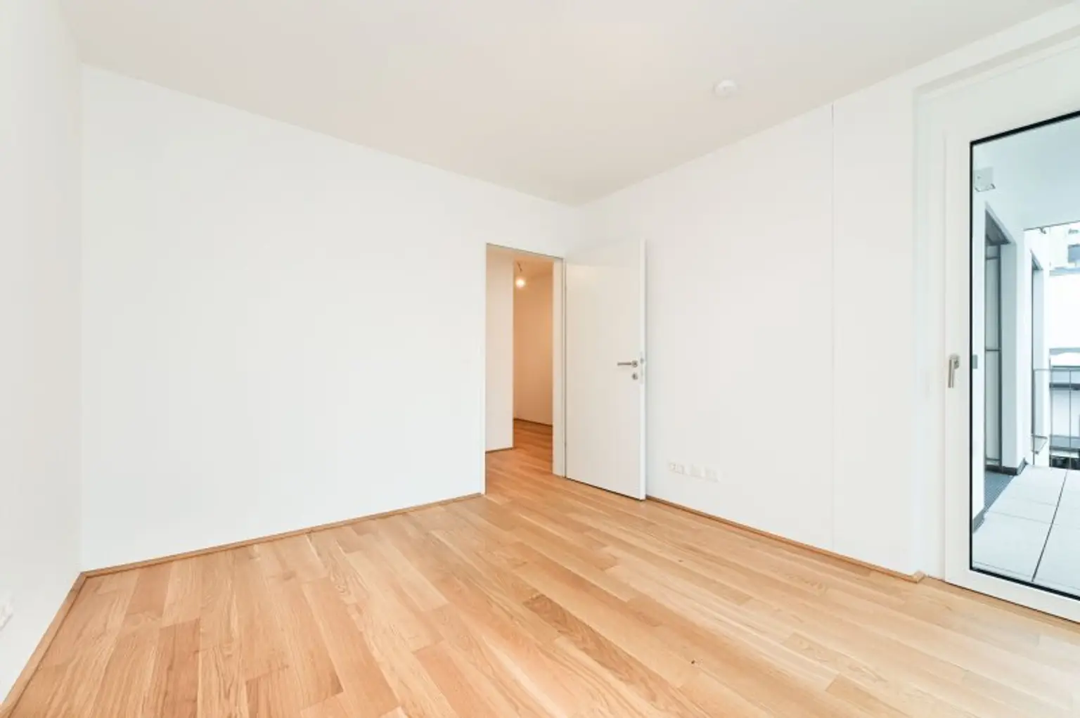 Erstbezug ab Dezember! 2-Zimmer-Balkonwohnung inkl. Stellplatz und Garten zu vermieten!