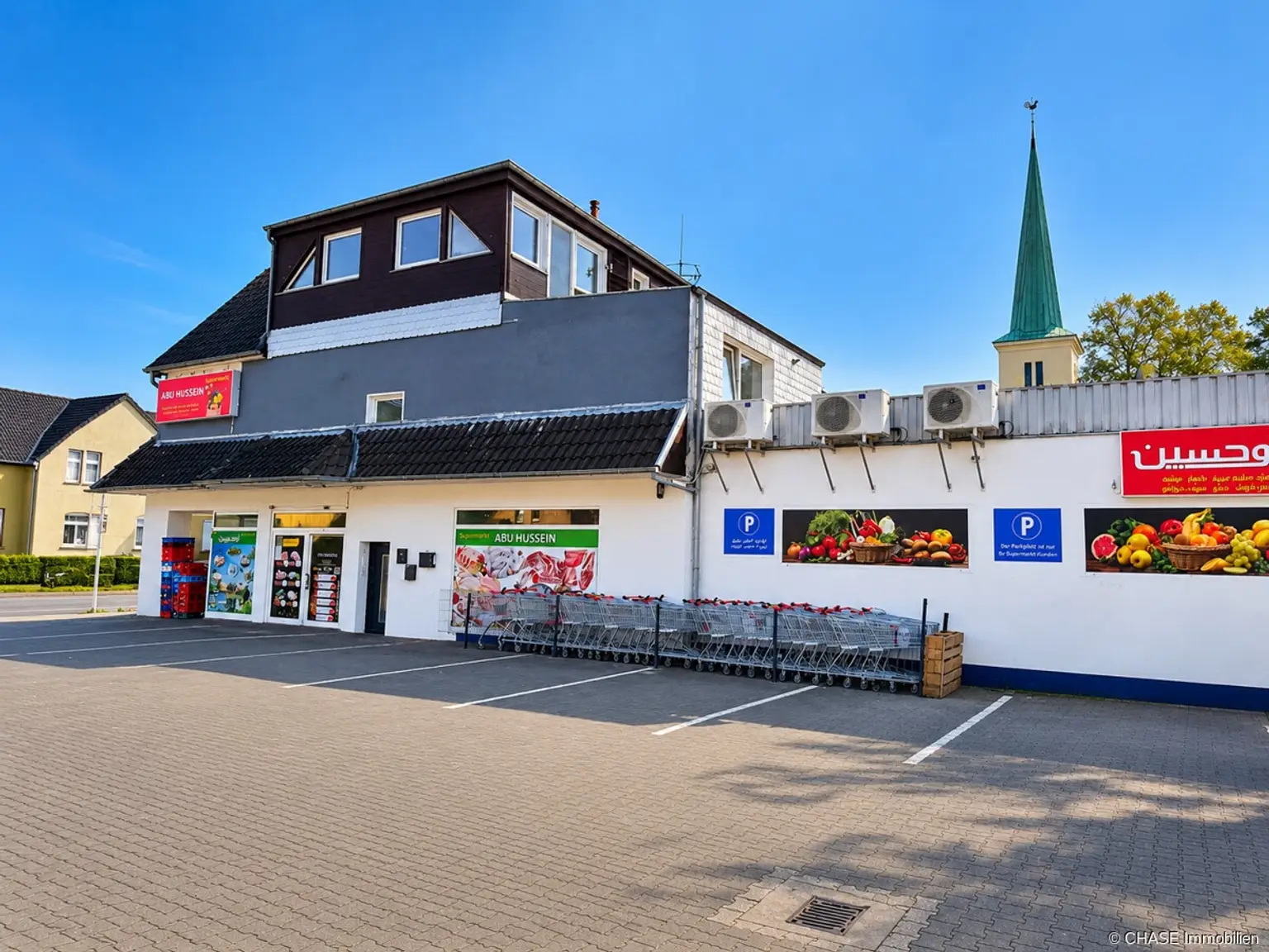 18_Aussenansicht_Strasse_03