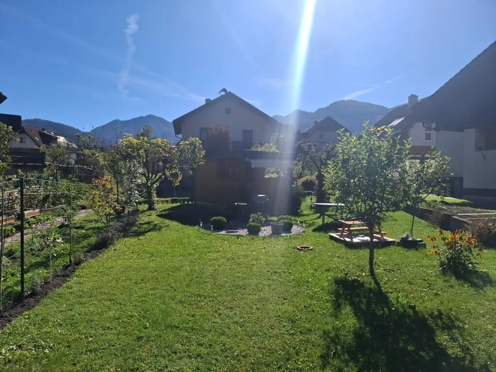 Renoviertes Zweifamilienhaus mit viel Grund in ruhiger Lage in Langenwang im Mürztal zu kaufen !