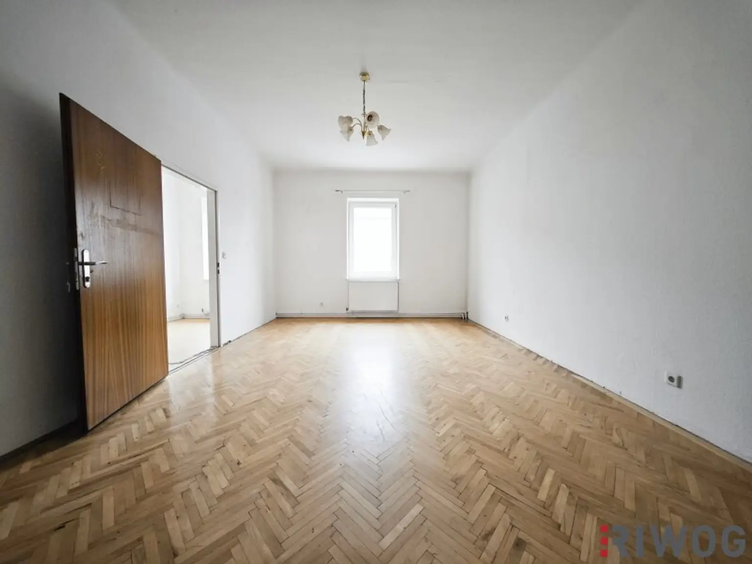 153m² Büro/Studio/Vereinsräume mit Balkon | direkt bei Autobahn & Nahversorgern | optionale Parkplätze