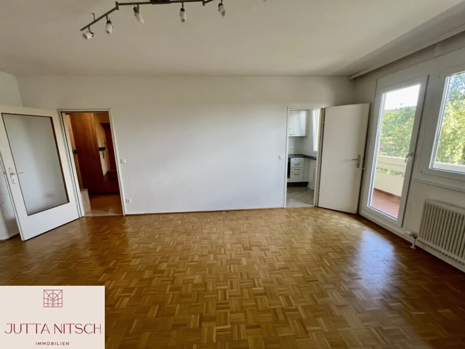 Entzückende Singlewohnung mit Loggia - Ruhelage in Baden