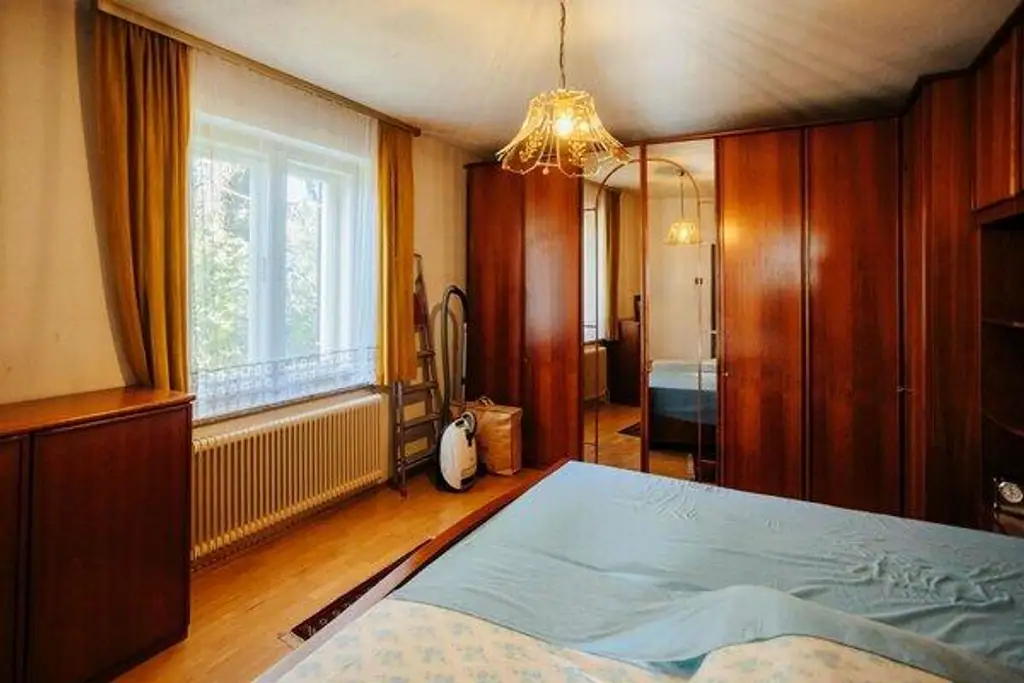 Straßgang: 140m² Einfamilienhaus mit Potenzial! Baudichte 0,3-0,6 sonnig gelegen!