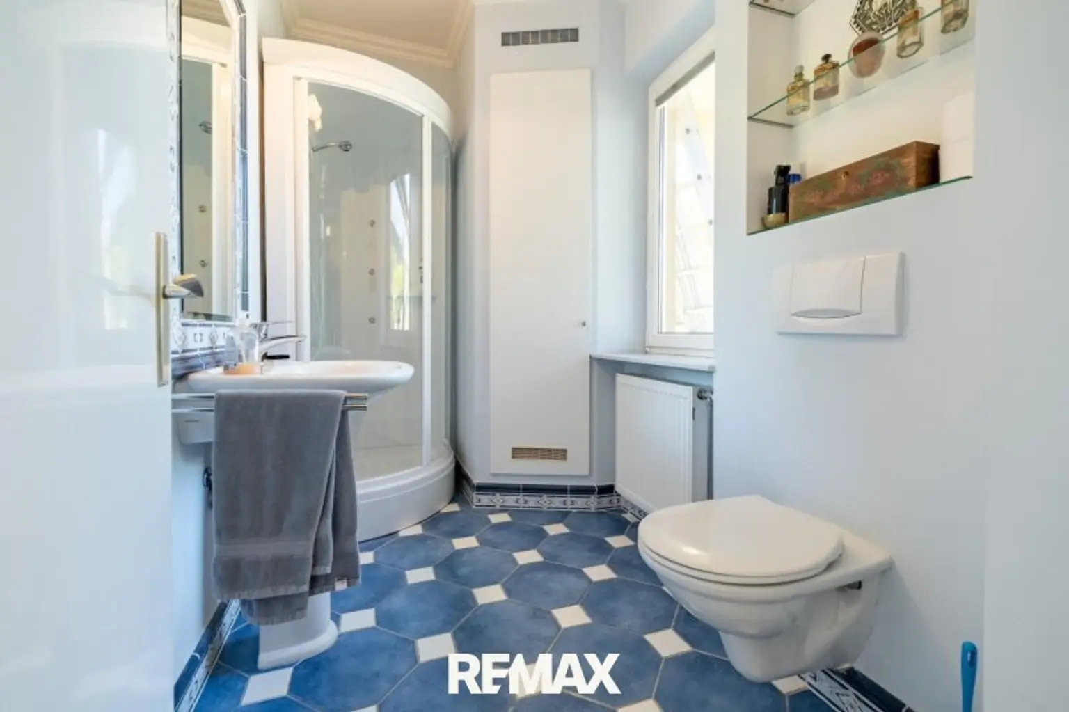 12 Badezimmer