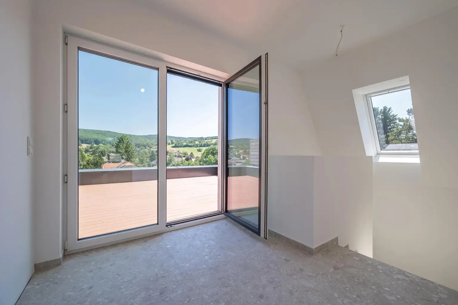 Erstbezug: Großzügiger Familientraum mit unverbaubarem Grünblick!