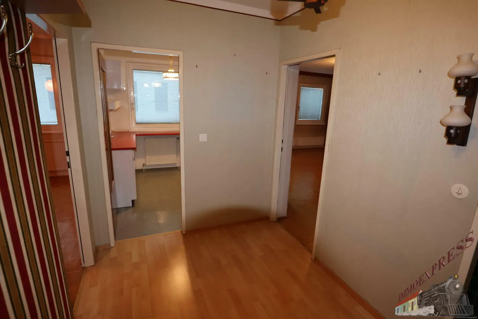 Attraktive 2-Zimmer-Wohnung Potential – ca. 60 m² Wohnfläche + Garage