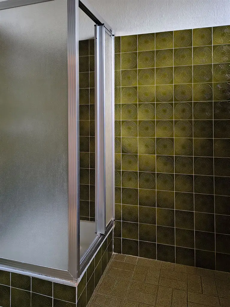 2380 Perchtoldsdorf/Nähe Wiener Stadtgrenze: Einfamilienhaus - Ruhig gelegenes, sonniges 1020m² Grundstück mit hohem Potenzial