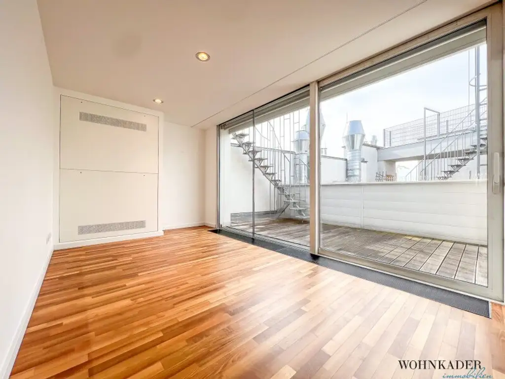 Exklusive 130 m² Dachgeschosswohnung mit Terrasse, Dachterrasse und atemberaubendem Blick auf den Stephansdom