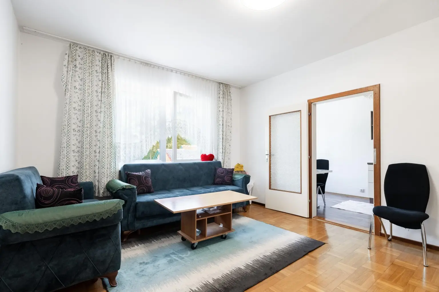 17 Wohnzimmer