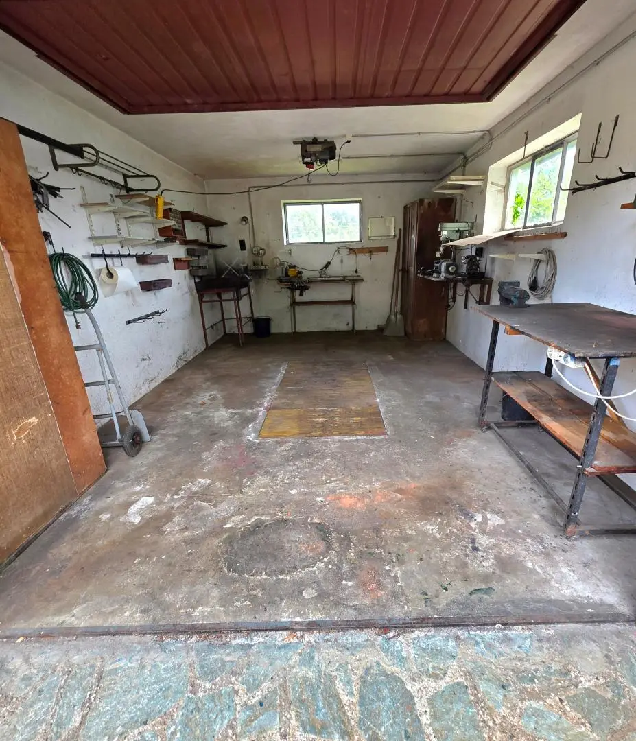 Garage mit Grube