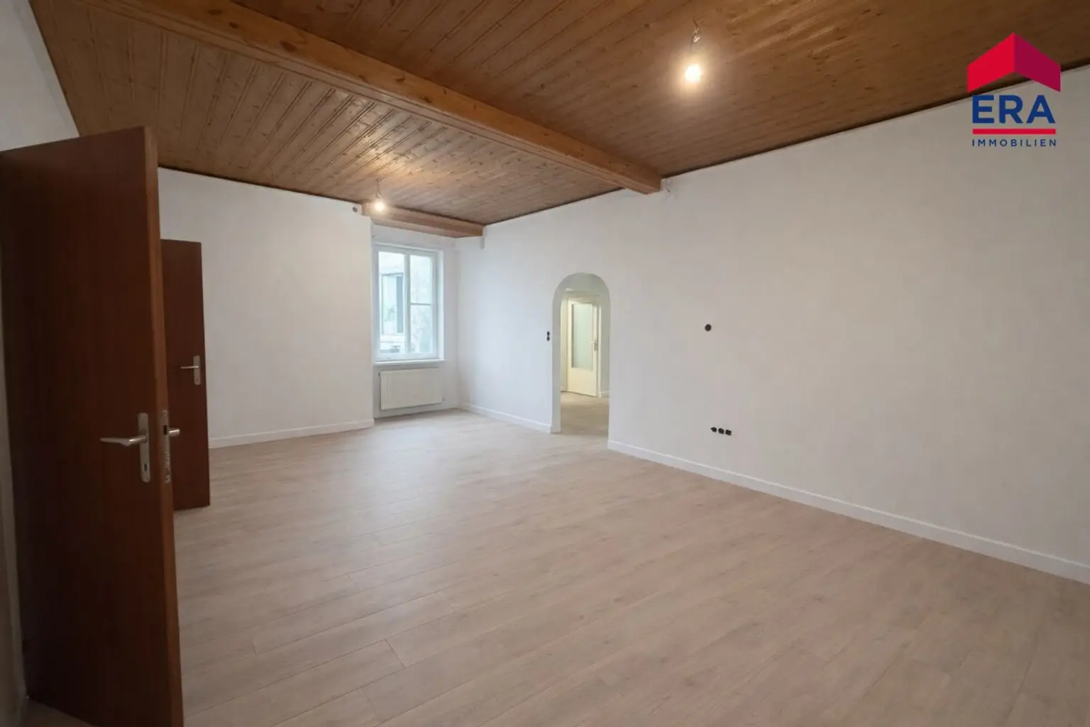 Wohnen im Schloss - Frisch sanierte Wohnung im Schloss Hauskirchen