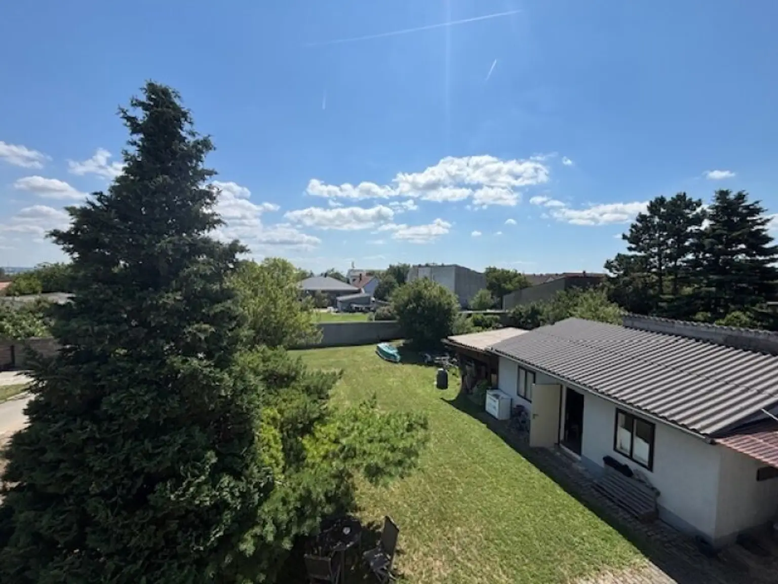 Breitenbrunn - Charmantes Einfamilienhaus mit sonnigem Garten und teilweisen Seeblick