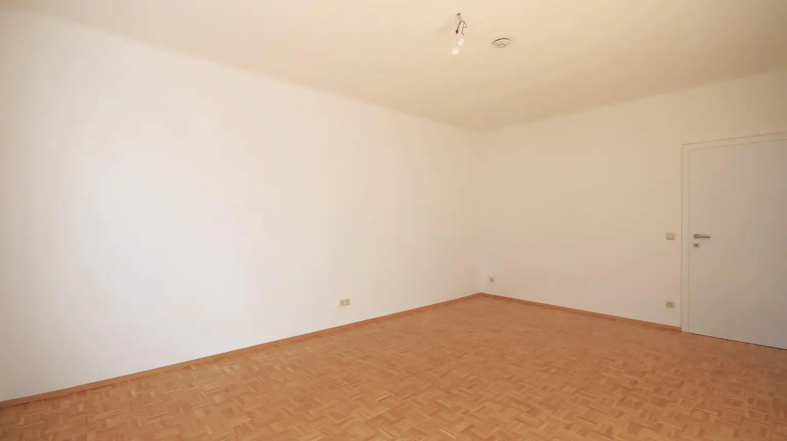 Wohnschlafzimmer Bild 1