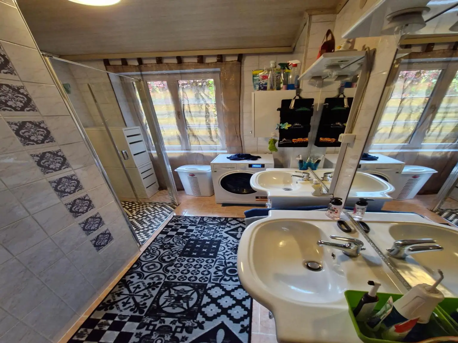Doppelhaushälfte mit 3 Schlafzimmer!