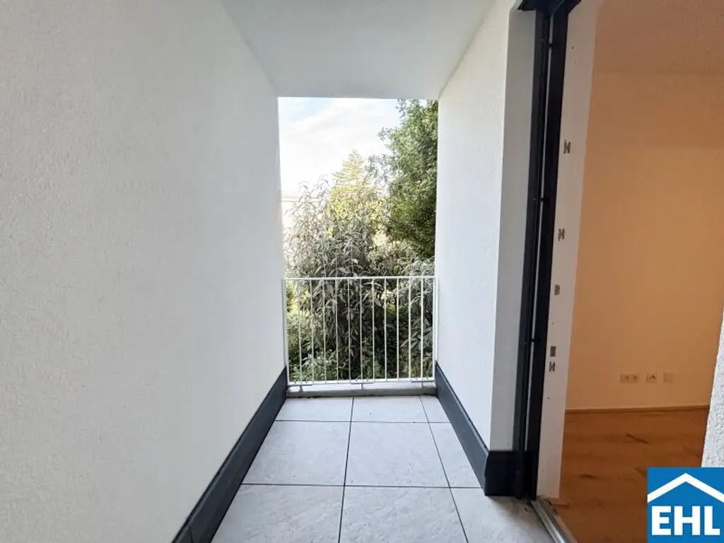 3-Zimmerwohnung mit Pool & Eigengarten!
