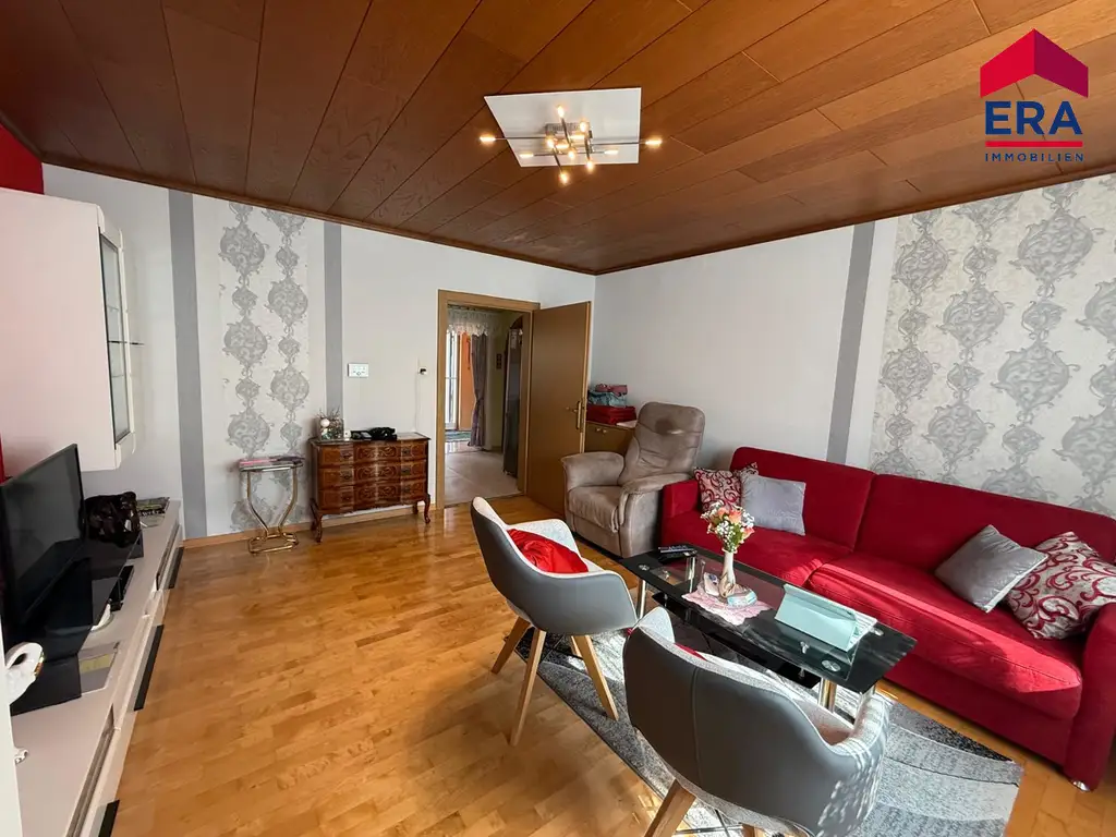Gepflegtes Einfamilienhaus mit Nebengebäuden in 2273 Hohenau an der March - ruhige Siedlungslage!