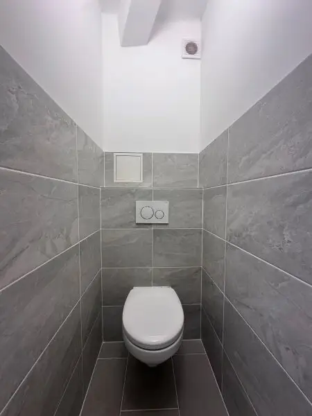 Erstbezug! Sanierte und helle 2 Zimmer Wohnung mit Einbauküche zentral gelegen 1210 Wien