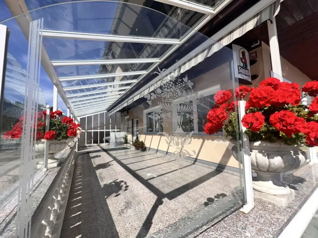 Aufsperren und Gastgeber sein! Perfekt eingerichtetes Restaurant mit Terrasse!