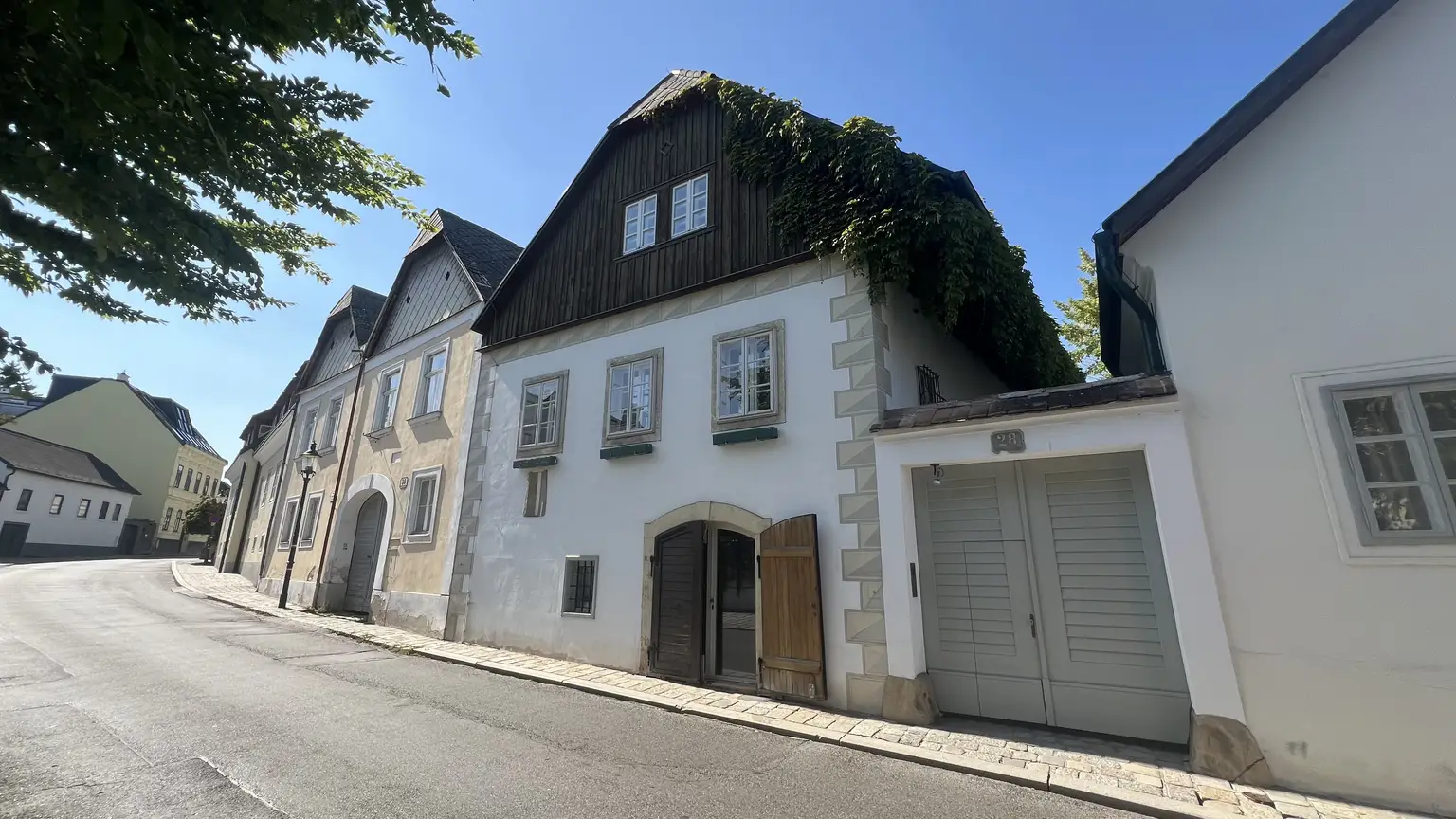Charmantes Einfamilienhaus in 1190 Wien mit Garten und Pool