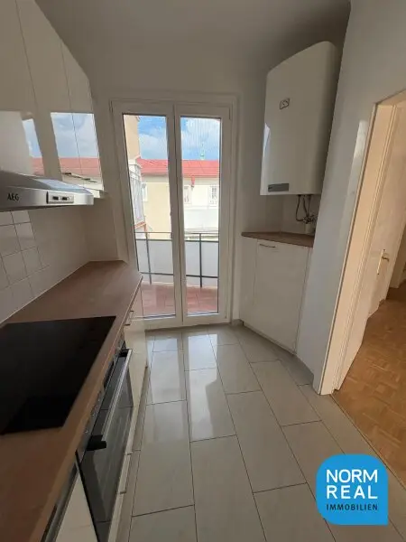 Dachgeschosswohnung mit Terrasse Nähe Oper