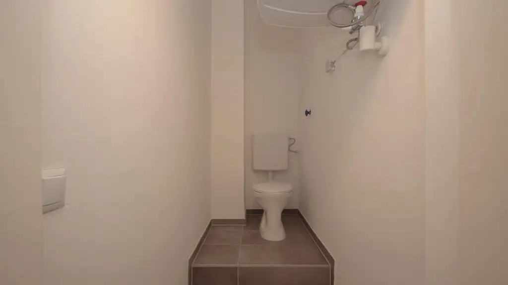 3-Zimmer-Wohnung nahe AVL, WG-tauglich!
