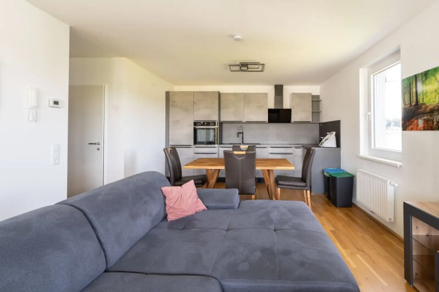 Traumhafte 2-Zimmer-Wohnung mit Balkon und Grünblick in 4030 Linz - Stellplatz inklusive - Nähe Bahnhof Ebelsberg