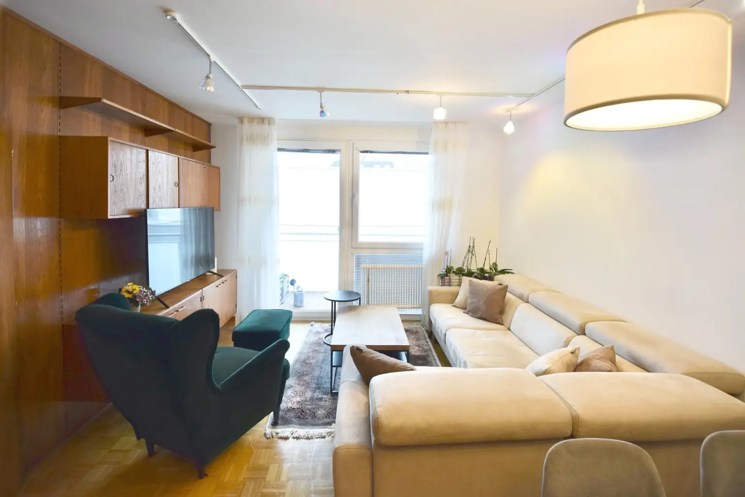 2 Loggien, 3 Zimmer, top Infrastruktur & Zustand