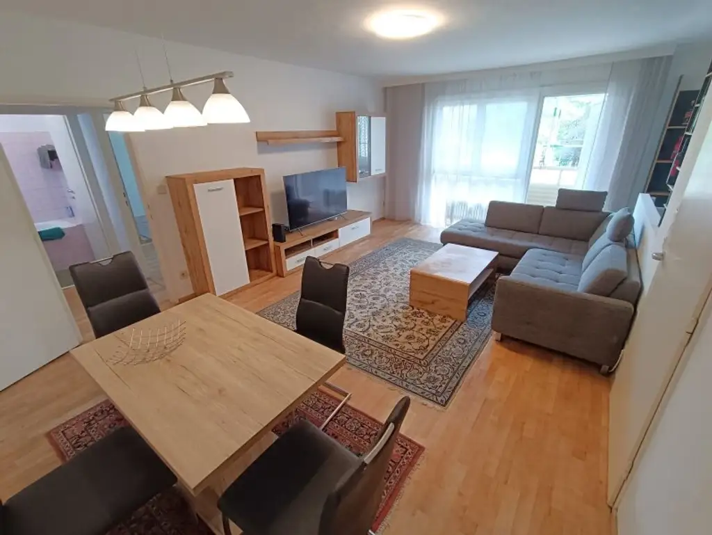 Charmante 2-Zimmer Wohnung mit Loggia im 23. Bezirk! Ideal für Pärchen!