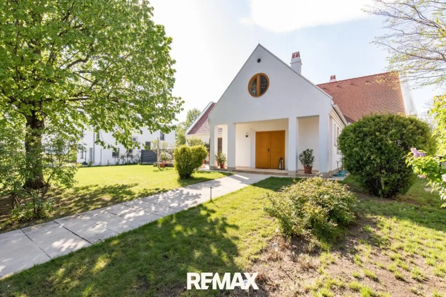 Landhaus Neusiedl See Garage