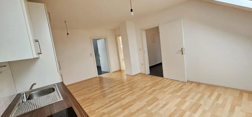 Günstige Dachgeschosswohnung im Ennser Bahnhofsgebiet