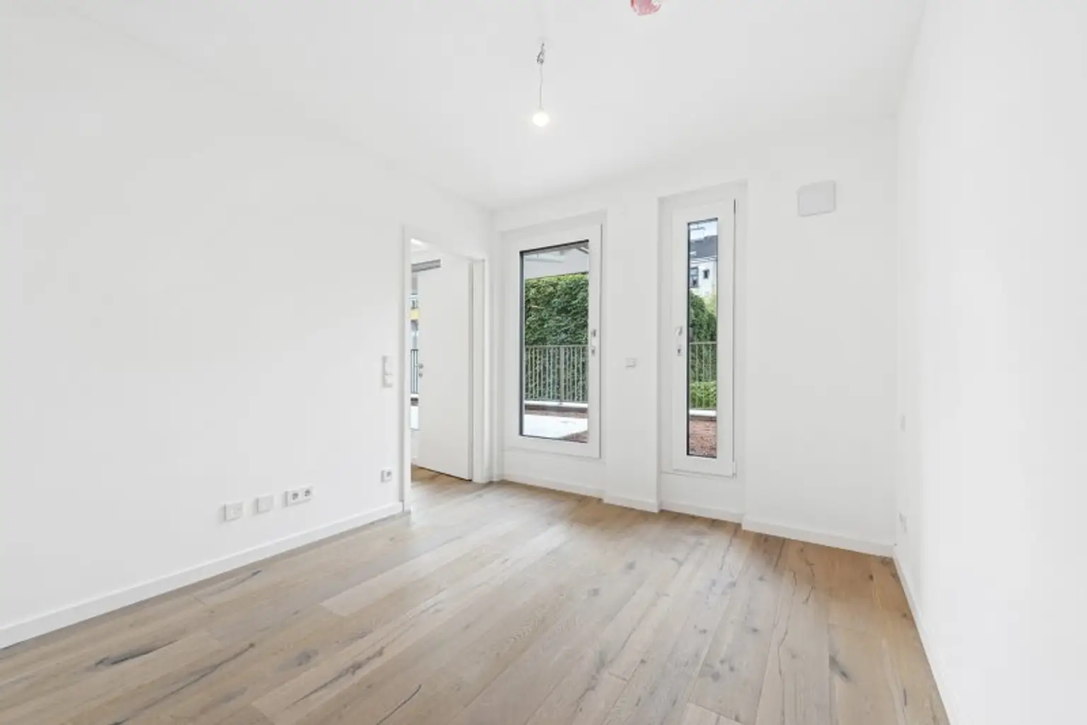 KOMPAKT, EFFIZIENT, URBAN MIT GROßEM BALKON - MODERNER WOHNKOMFORT IN HERNALS